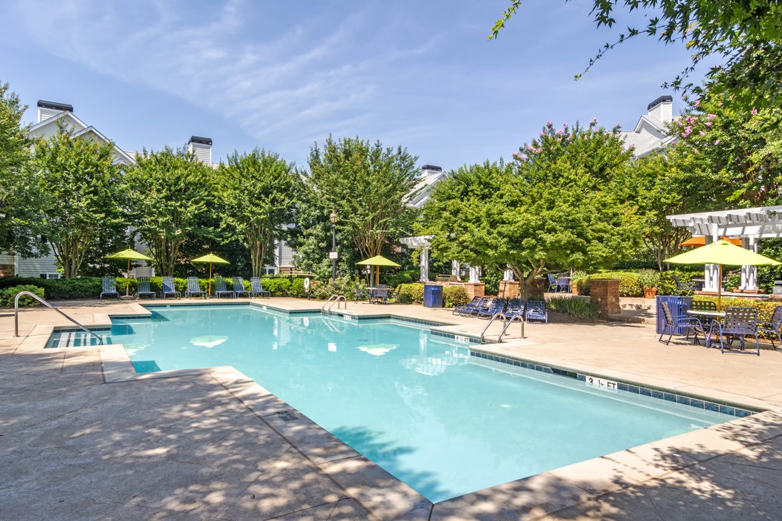 Reflections on Sweetwater | Pet-Friendly Lawrenceville, GA Apartment